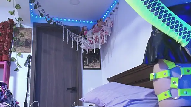  mollycrystal online show from 02-16-26, 03:57