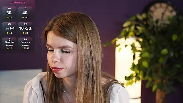 Snapshot of AmityDilley chatting on 10-17-25, 07:44 AmityDilley online show from 10-17-25, 07:44