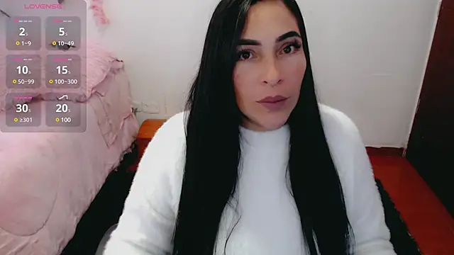 luna lgomez  online show from 03-04-25, 10:02