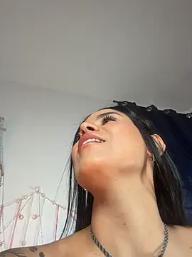 HotAlana  online show from 04-20-26, 03:37