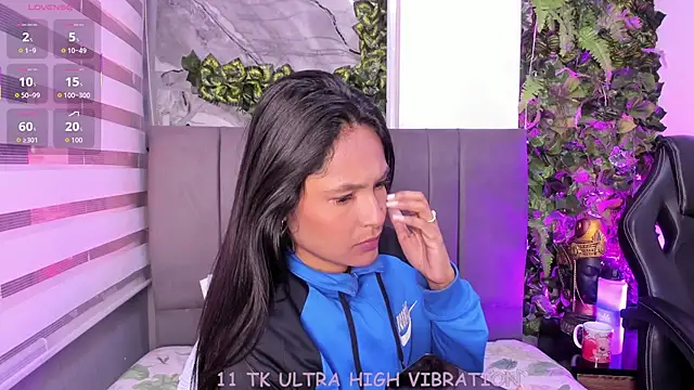 Fernanda liie  online show from 11-27-25, 01:02