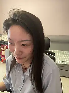 Snapshot of pangtouyubb chatting on 03-29-26, 04:45 pangtouyubb online show from 03-29-26, 04:45