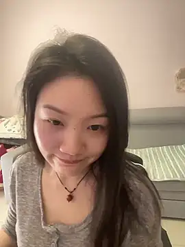 Snapshot of pangtouyubb chatting on 04-03-26, 04:43 pangtouyubb online show from 04-03-26, 04:43