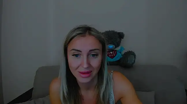 snezana blond online show from 03-20-25, 12:32