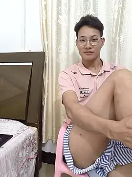 Snapshot of Dannyhobb chatting on 02-28-25, 01:25 Dannyhobb online show from 02-28-25, 01:25