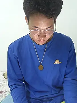 Snapshot of Dannyhobb chatting on 03-15-25, 12:34 Dannyhobb online show from 03-15-25, 12:34