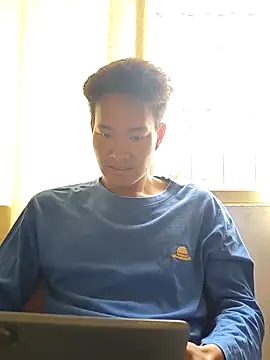 Snapshot of Dannyhobb chatting on 03-22-25, 04:35 Dannyhobb online show from 03-22-25, 04:35