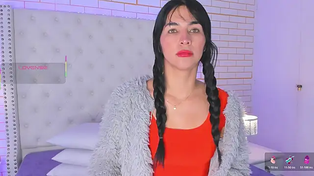 Emilly wilson  online show from 10-27-25, 01:04