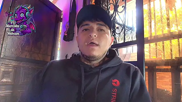 Strip Classes Col online show from 10-01-25, 03:18