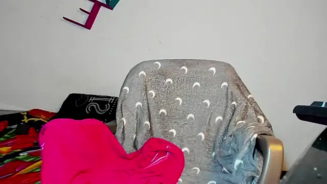 Snapshot of lady_marianita_ chatting on 11-13-25, 01:21 lady marianita online show from 11-13-25, 01:21