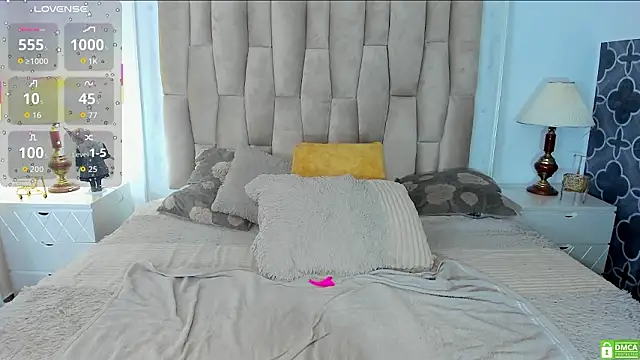 naughty fox girl online show from 02-26-26, 11:26