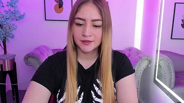 Agatha luxx online show from 03-17-25, 12:46