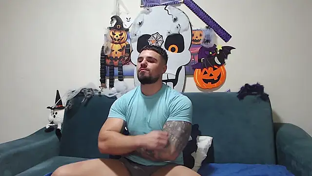 Tiberius hunk online show from 11-08-25, 01:55