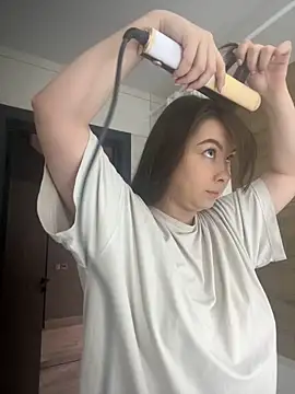 Snapshot of HannaJohnson chatting on 03-08-25, 04:56 HannaJohnson online show from 03-08-25, 04:56