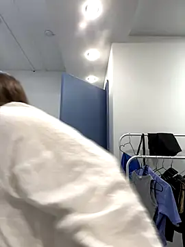 HannaJohnson online show from 11-21-25, 06:01