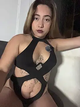 Snapshot of lunaxxx_69 chatting on 11-25-25, 11:16 lunaxxx 69 online show from 11-25-25, 11:16