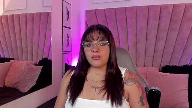 LunaSotto online show from 10-28-25, 08:55