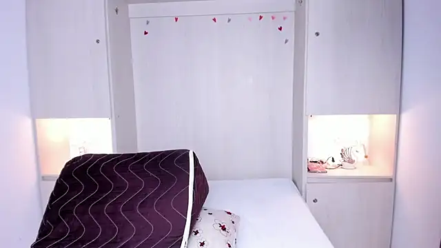 BeverlySteel online show from 03-28-26, 08:08