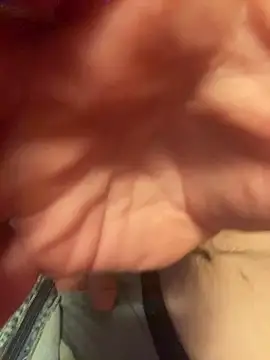 Snapshot of Mac_ThunderCock chatting on 12-19-25, 02:57 Mac ThunderCock online show from 12-19-25, 02:57