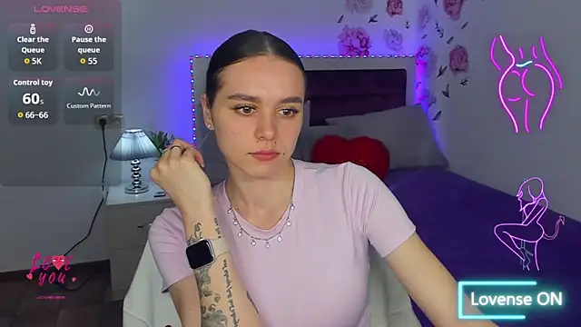 Snapshot of EmelyMason chatting on 05-06-26, 03:46 EmelyMason online show from 05-06-26, 03:46