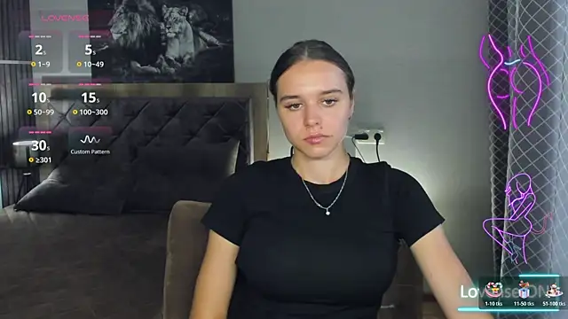 Snapshot of EmelyMason chatting on 07-27-26, 07:15 EmelyMason online show from 07-27-26, 07:15