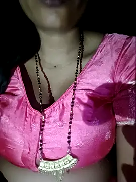 Snapshot of Sexyradha_ chatting on 05-06-26, 07:30 Sexyradha online show from 05-06-26, 07:30