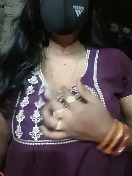 Snapshot of Sexyradha_ chatting on 05-12-26, 03:42 Sexyradha online show from 05-12-26, 03:42