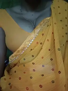 Snapshot of Sexyradha_ chatting on 05-16-26, 05:45 Sexyradha online show from 05-16-26, 05:45