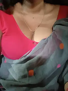 Snapshot of Sexyradha_ chatting on 05-21-26, 08:32 Sexyradha online show from 05-21-26, 08:32