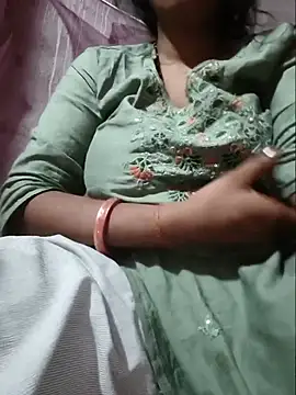 Snapshot of Sexyradha_ chatting on 06-06-26, 07:29 Sexyradha online show from 06-06-26, 07:29