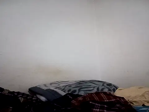 Snapshot of Neha-Bhabhi-Rasily chatting on 10-15-25, 05:13 Neha-Bhabhi-Rasily online show from 10-15-25, 05:13