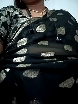 Snapshot of Neha-Bhabhi-Rasily chatting on 11-01-25, 06:43 Neha-Bhabhi-Rasily online show from 11-01-25, 06:43