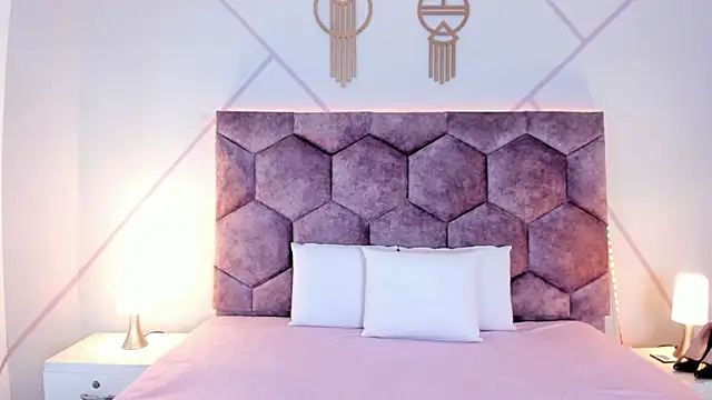 Snapshot of aurora_collinss_ chatting on 11-23-25, 01:00 aurora collinss online show from 11-23-25, 01:00