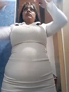 Sarah917 online show from 12-16-25, 03:50