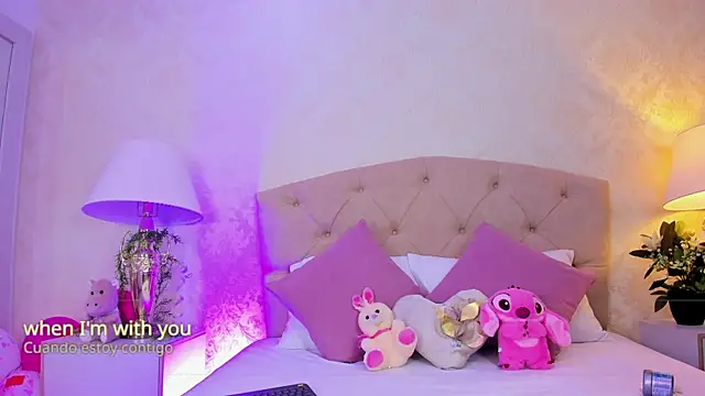 Mia Montess online show from 04-18-26, 12:42