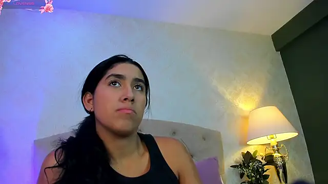 Mia Montess online show from 06-06-26, 05:39