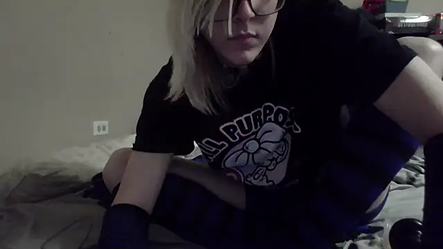 amethystbunnyboy online show from 03-04-25, 10:49