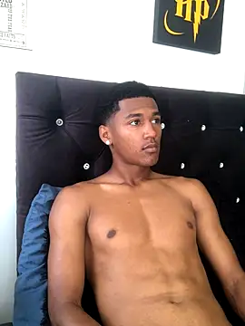 Snapshot of LexiAndDeker chatting on 11-10-25, 06:18 LexiAndDeker online show from 11-10-25, 06:18