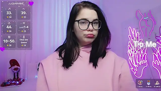 Eliss Shyyo online show from 12-17-25, 10:32