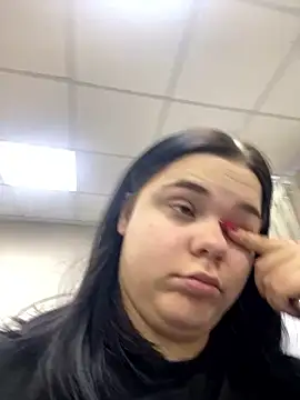 Eliss Shyyo online show from 01-15-26, 07:57