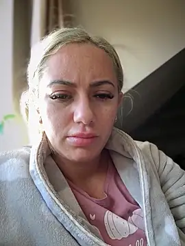 Jennifer24    online show from 02-14-26, 08:22