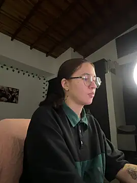 Snapshot of Camil_Lee chatting on 03-08-25, 01:17 Camil Lee online show from 03-08-25, 01:17