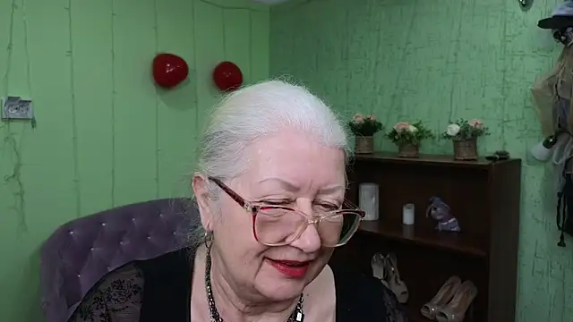 Maya Mayflower online show from 03-06-25, 09:14