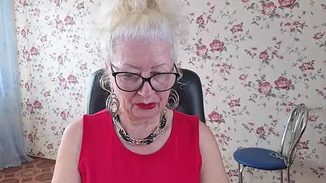 Maya Mayflower online show from 09-16-25, 04:13