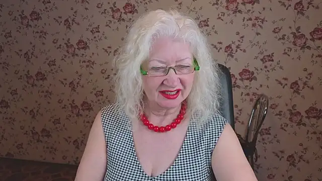 Maya Mayflower online show from 01-19-26, 02:59