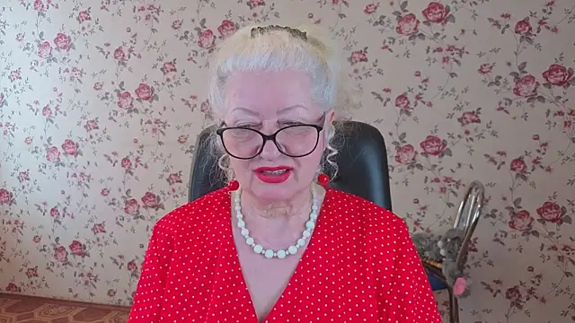 Maya Mayflower online show from 03-16-26, 05:44