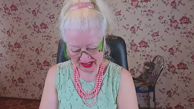 Maya Mayflower online show from 04-10-26, 03:23