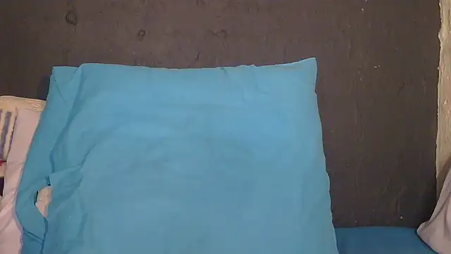 Snapshot of ebony_rose11 chatting on 06-12-26, 12:26 ebony rose11 online show from 06-12-26, 12:26