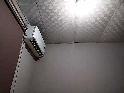 karlossan24 online show from 04-18-26, 08:09