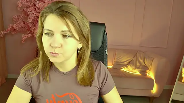 NicoleHitman online show from 11-07-25, 05:18